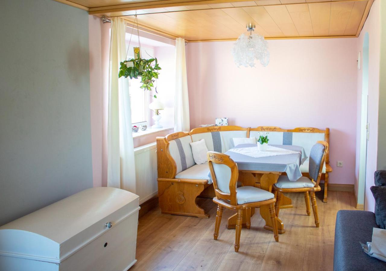 Ferienwohnung Am Kugelbaum Lunzenau ภายนอก รูปภาพ