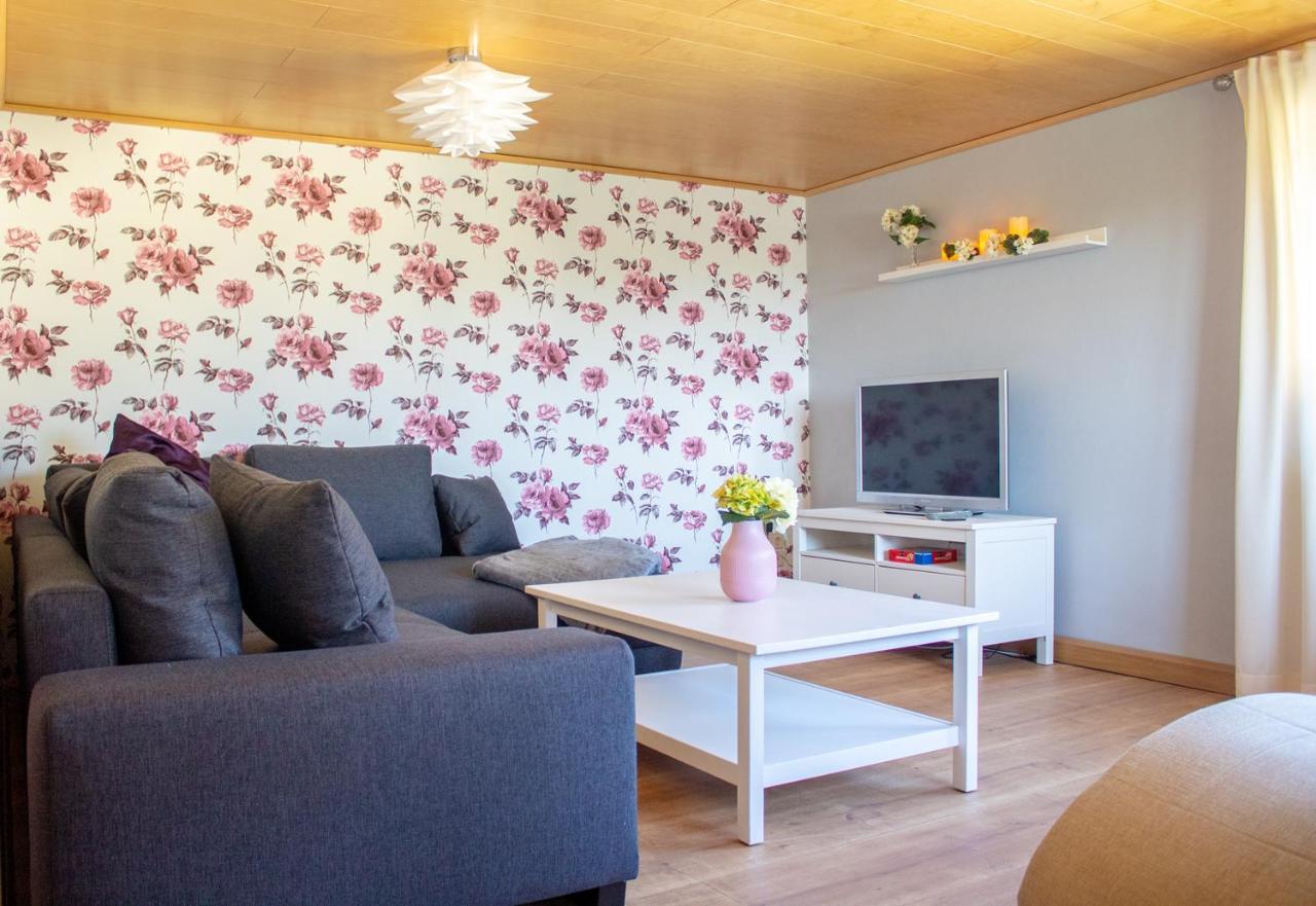 Ferienwohnung Am Kugelbaum Lunzenau ภายนอก รูปภาพ